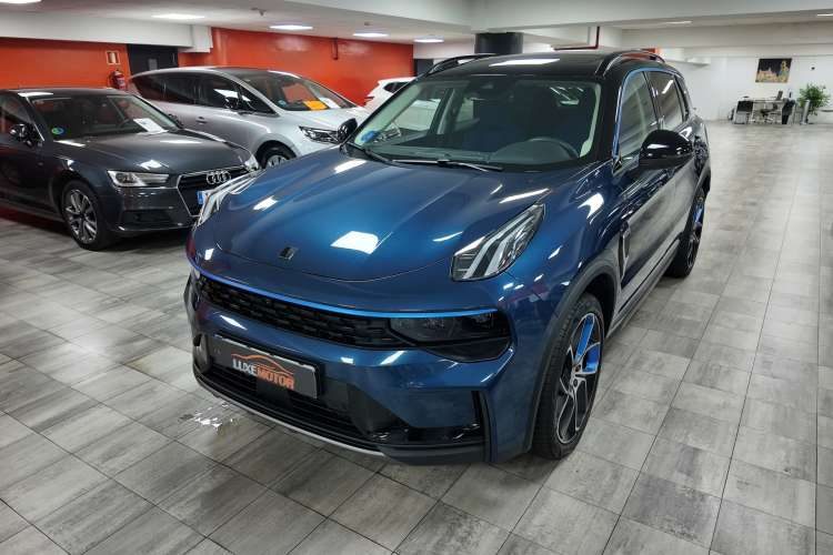 Lynk & Co CO 01