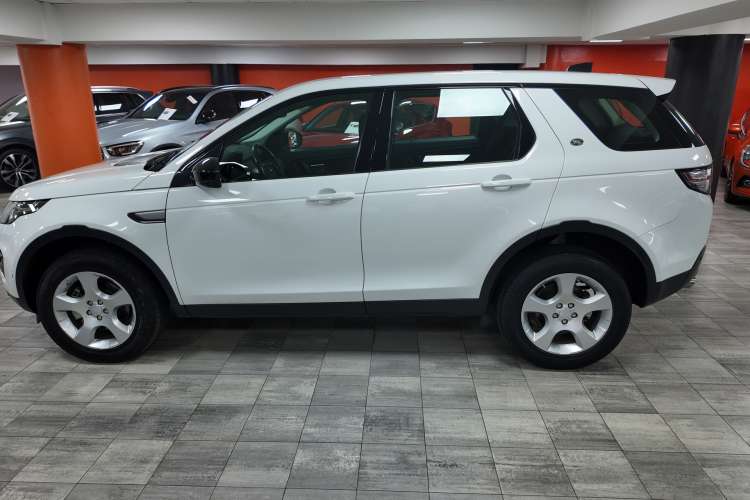 Land-Rover Discovery
