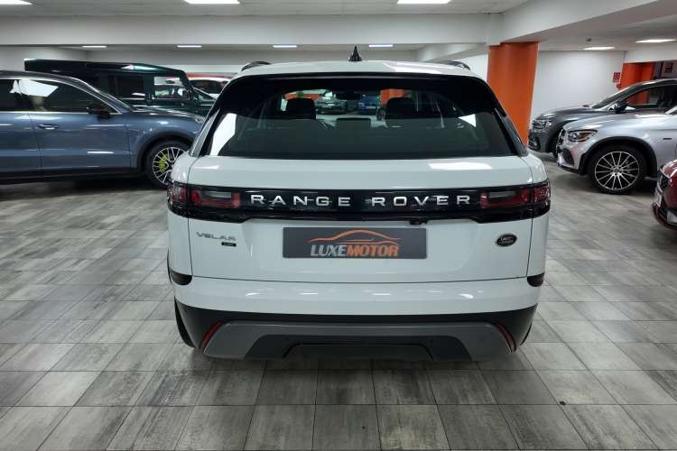 Land-Rover Range Rover Velar