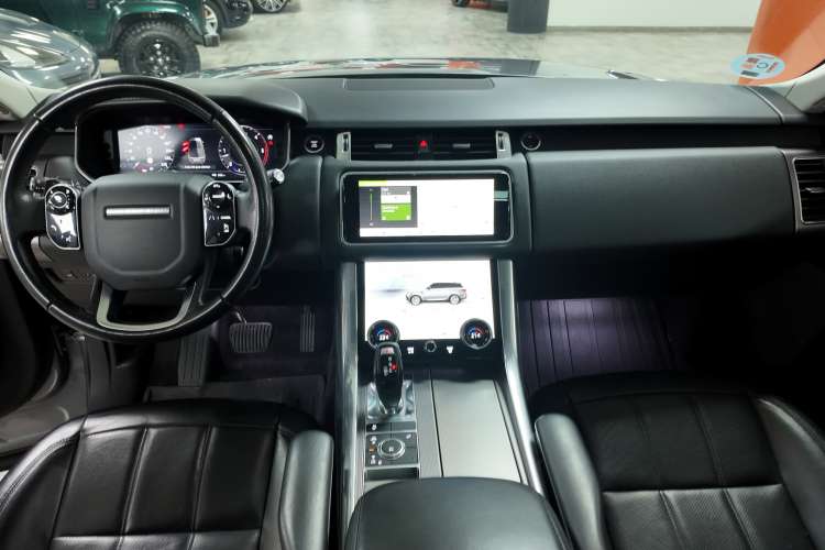 Land-Rover Range Rover Sport