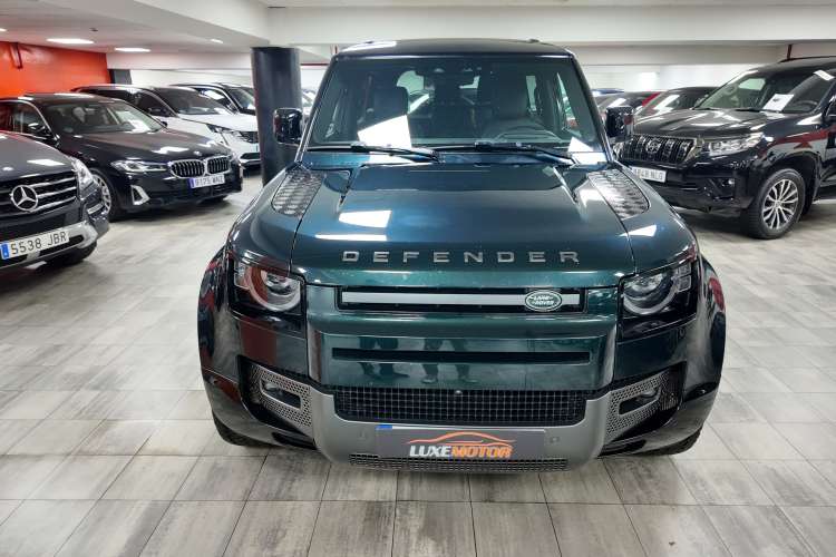 Land-Rover Defender