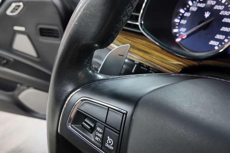 Maserati Quattroporte