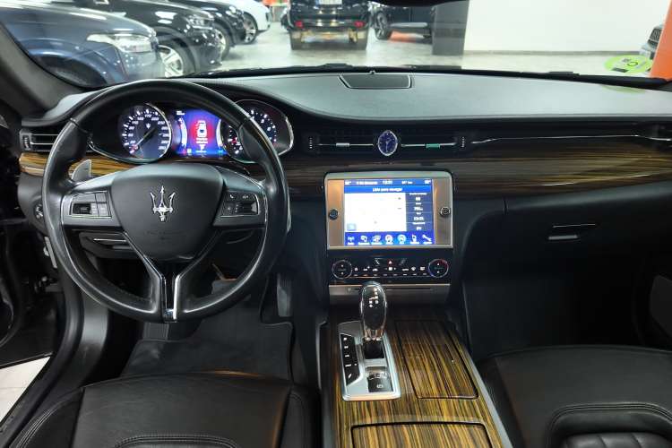 Maserati Quattroporte
