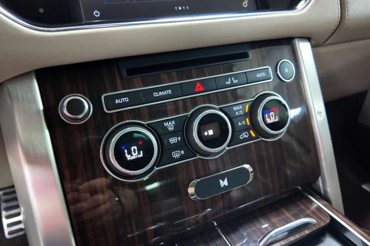 Land-Rover Range Rover