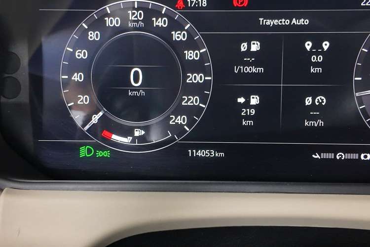 Land-Rover Range Rover Velar