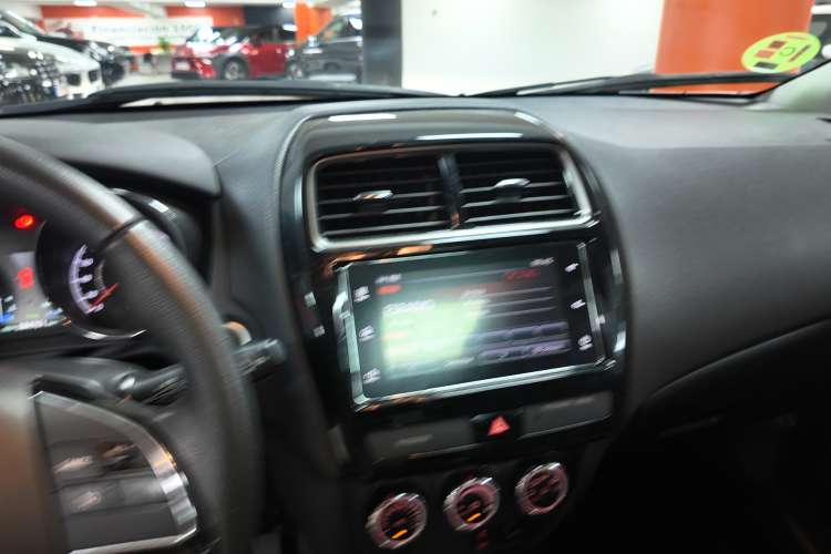 Mitsubishi Asx
