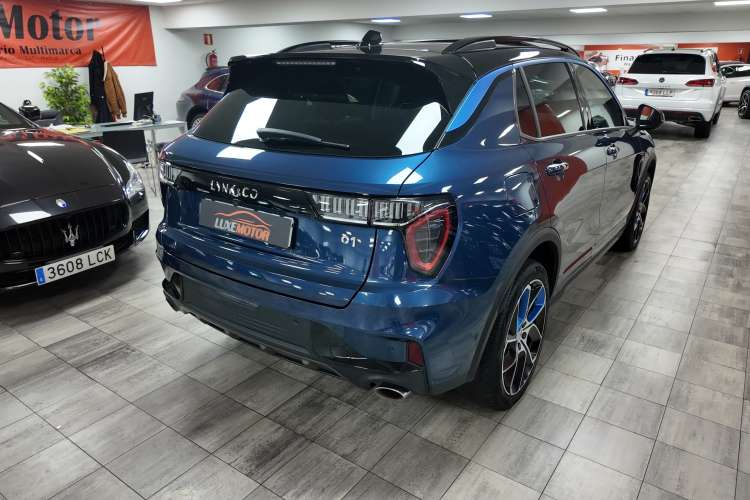 Lynk & Co CO 01