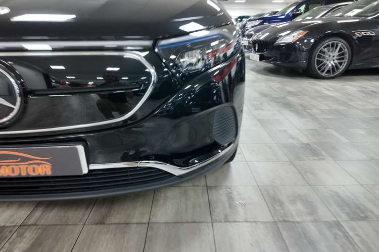 Mercedes-Benz Clase EQA