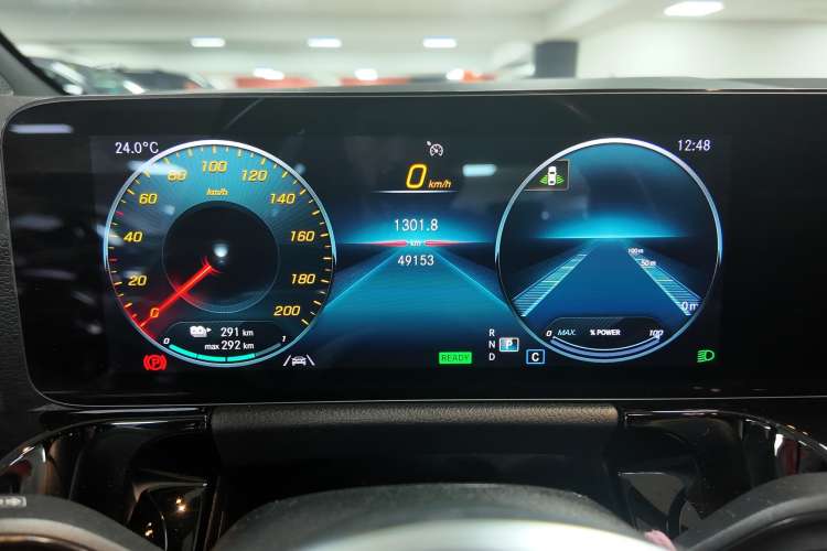 Mercedes-Benz Clase EQA