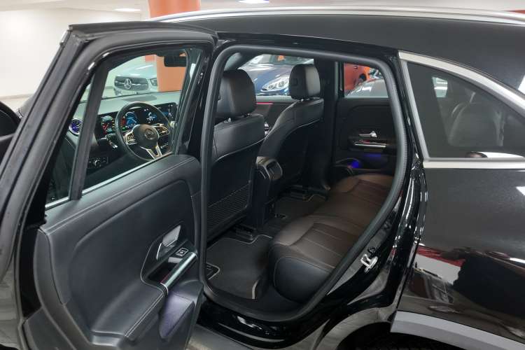 Mercedes-Benz Clase EQA