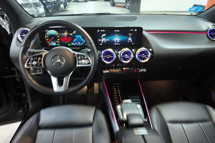 Mercedes-Benz Clase EQA