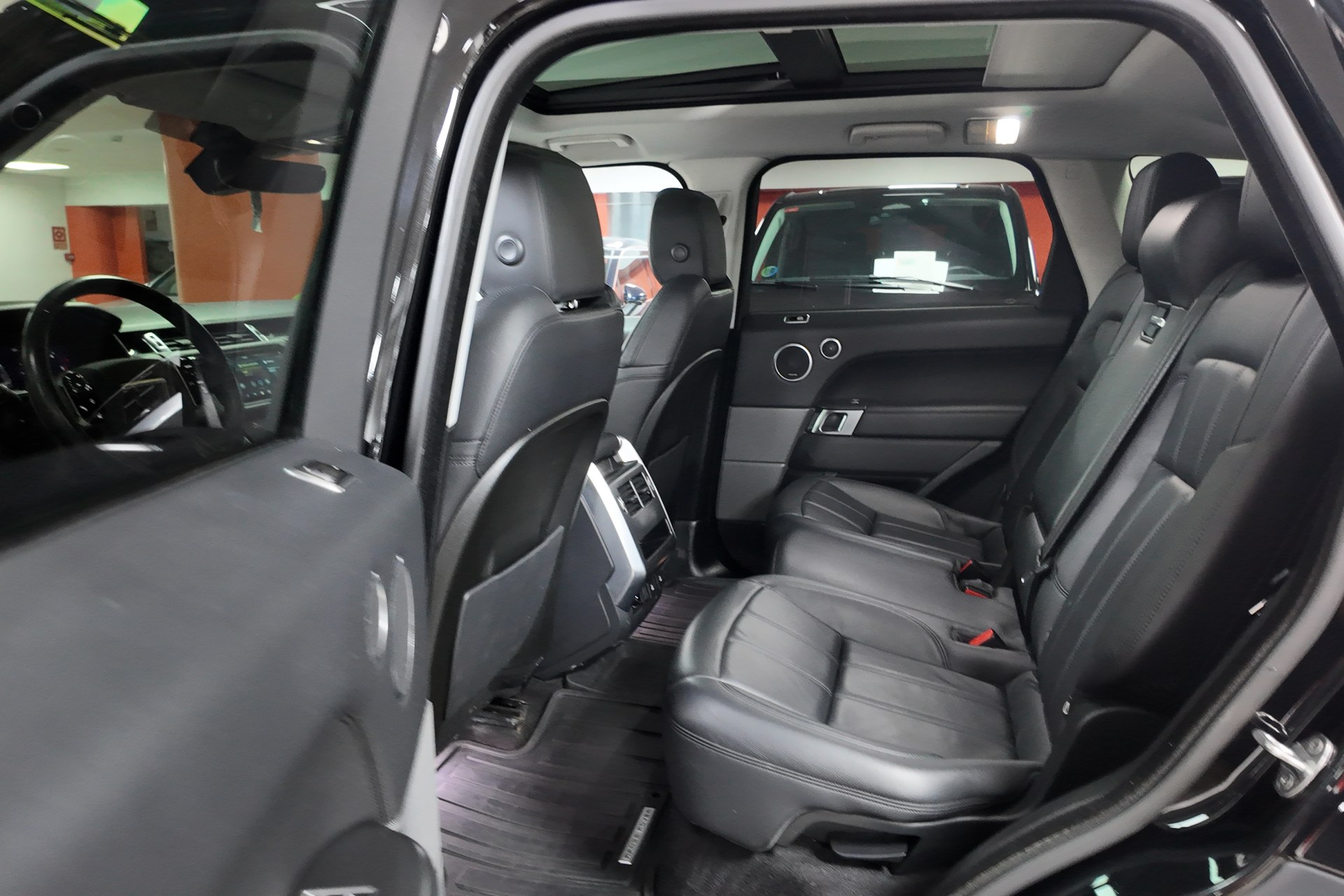 Land-Rover Range Rover Sport