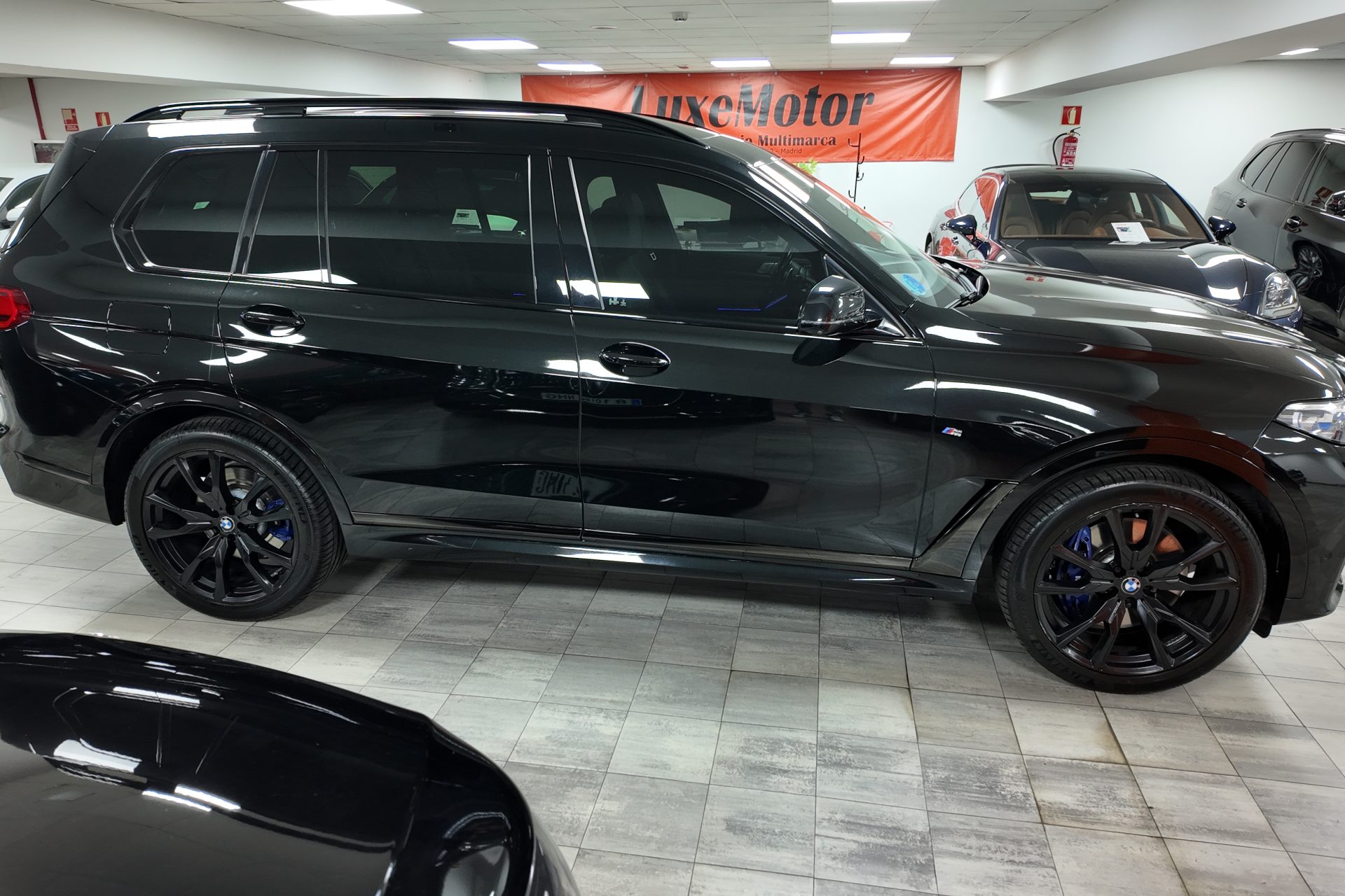 BMW X7