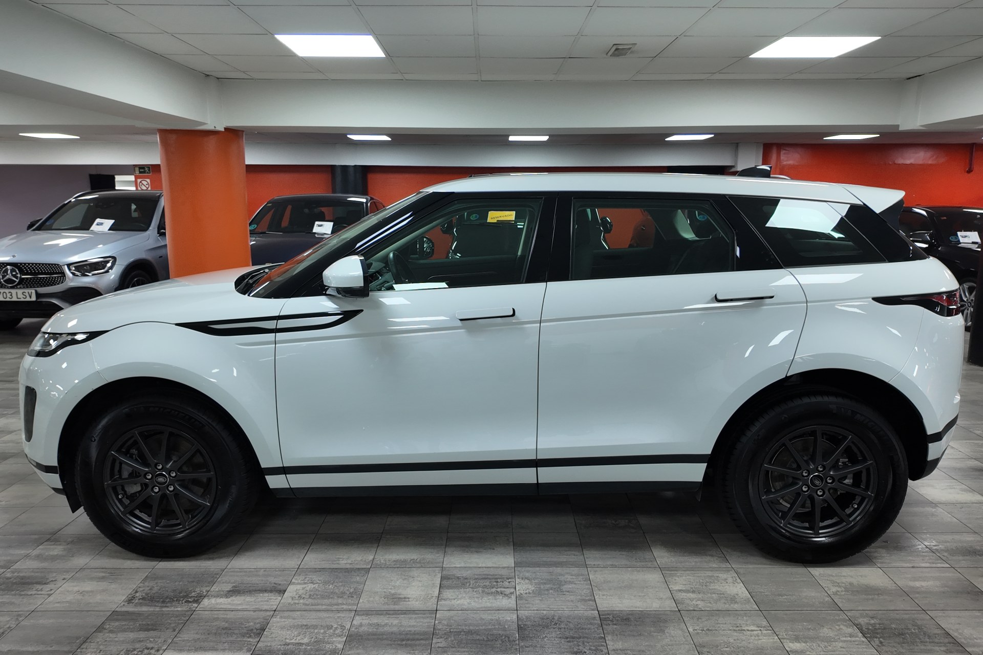 Land-Rover Range Rover Evoque