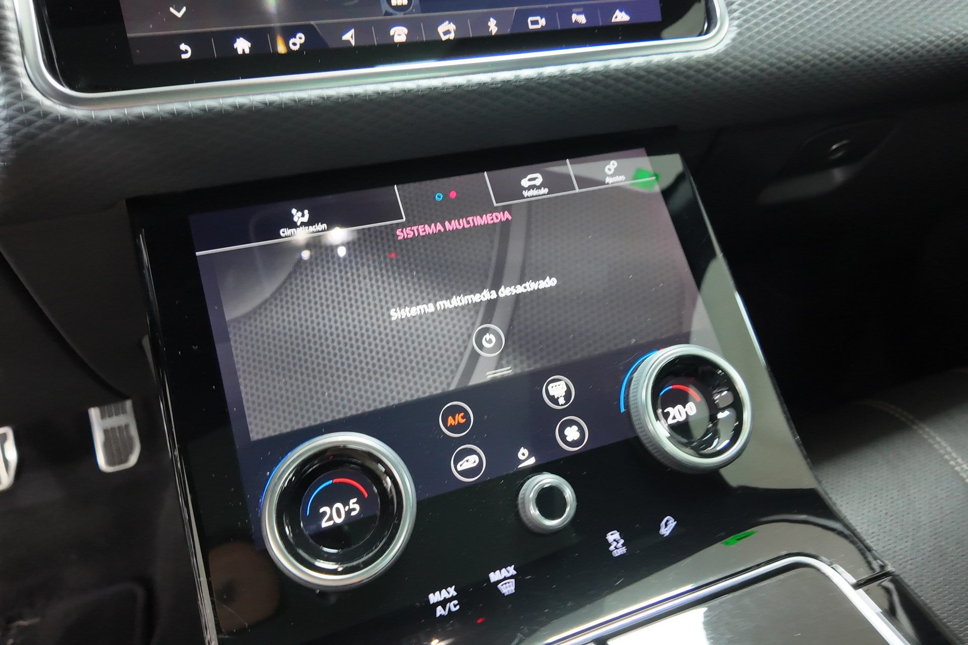 Land-Rover Range Rover Velar
