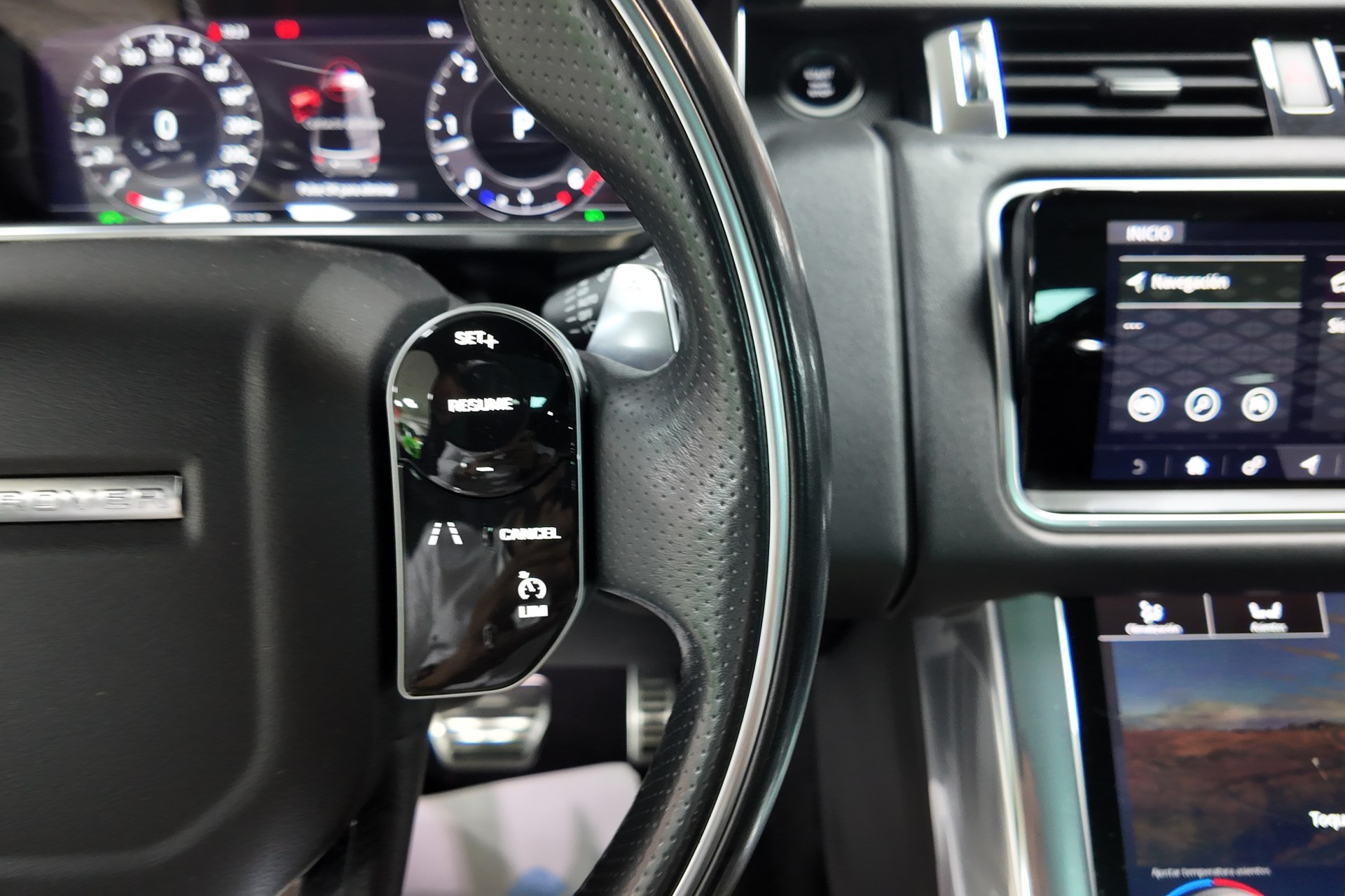 Land-Rover Range Rover Sport